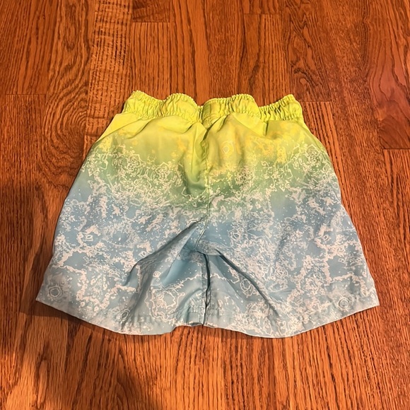 Cat & Jack Boy’s Green and Blue Swim Trunks Size S (6/7) - Picture 2 of 4